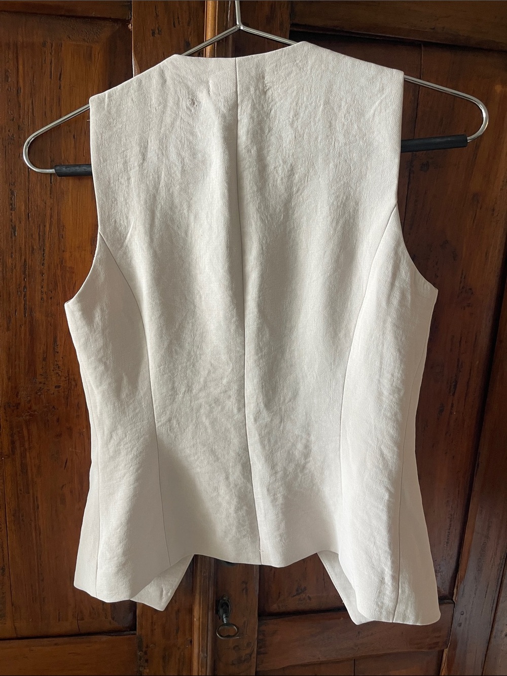 House of Harlow 1960 Cream Button-Front Sleeveless Vest - Picture 6 of 6
